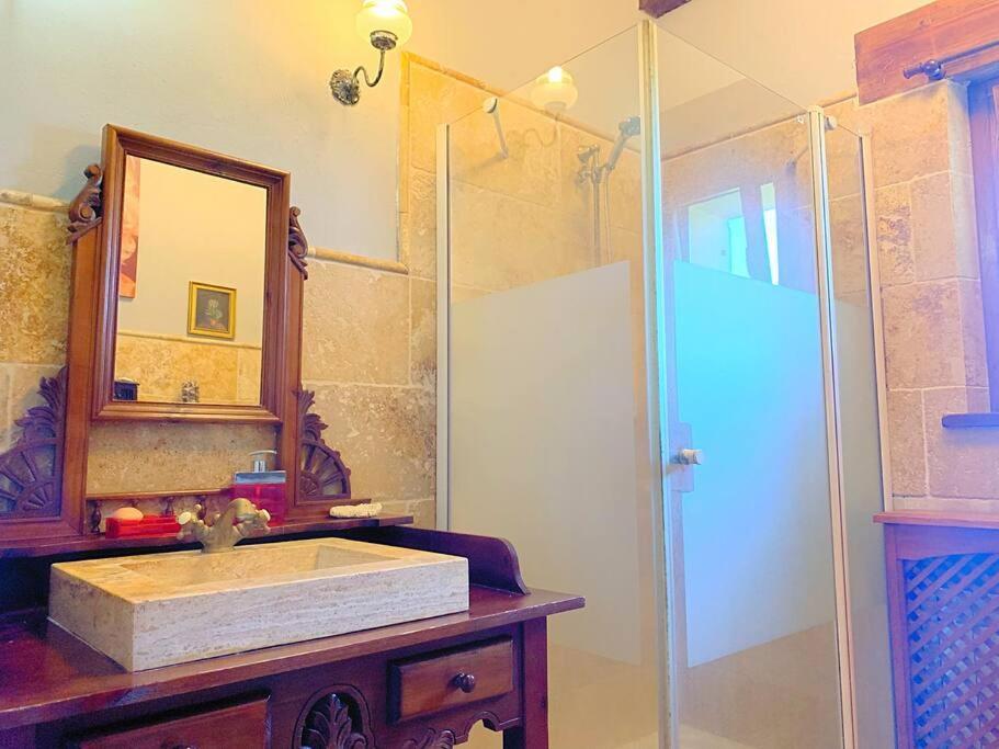 Villa Casona Cantabra Con Piscina A 3 Km De Playas. Ideal Familias.