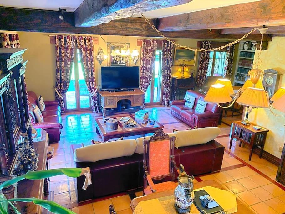 Casona Cantabra Con Piscina A 3 Km De Playas. Ideal Familias. Villa *
