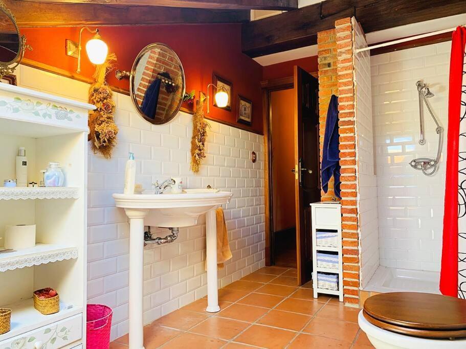 Casona Cantabra Con Piscina A 3 Km De Playas. Ideal Familias.