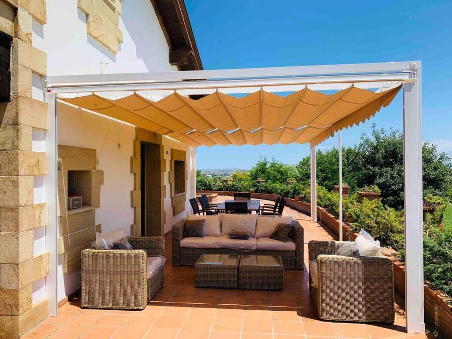 Casona Cantabra Con Piscina A 3 Km De Playas. Ideal Familias. Villa *